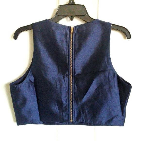 NWT L'ATISTE by Amy Crop Top - Picture 2 of 4